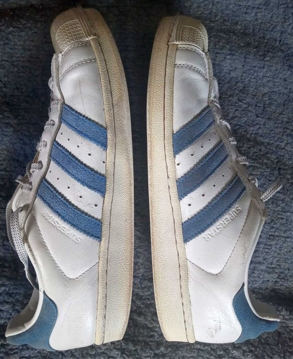 Маратонки Adidas. Класически. Размер 40
