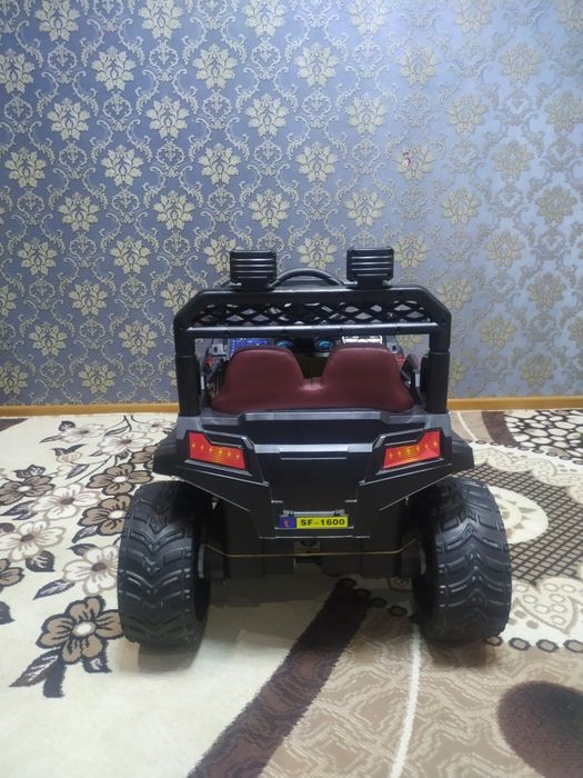 Детский мошинча сотилади