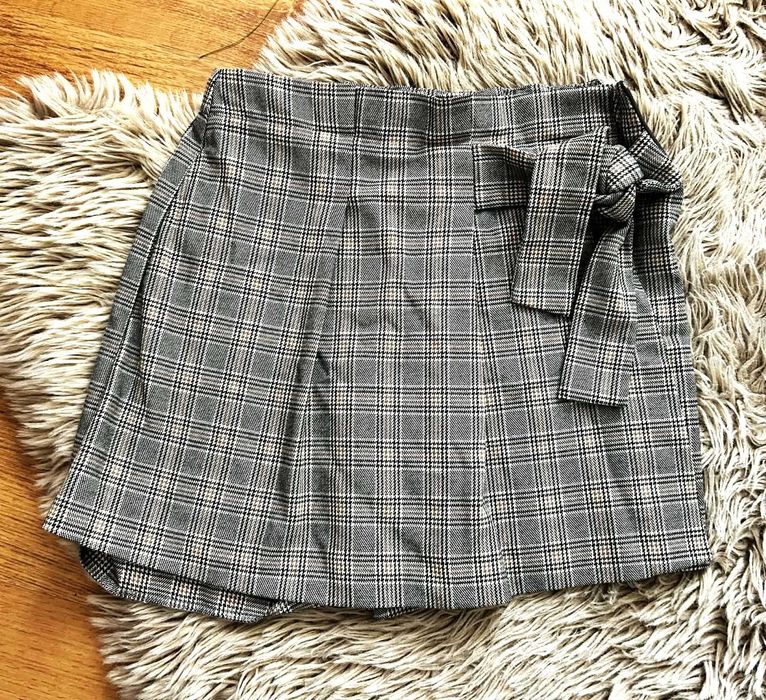 Дрехи за малка кокетка- като нови и нови