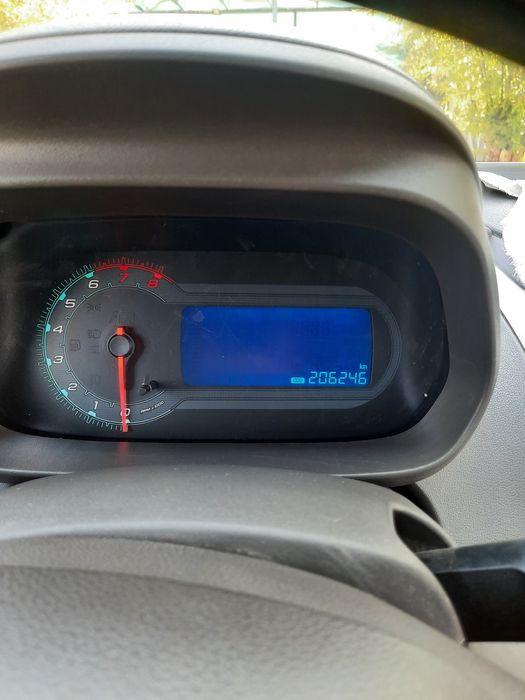 Коблт мошина сотилади