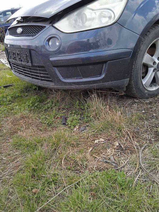 Ford S-max на части