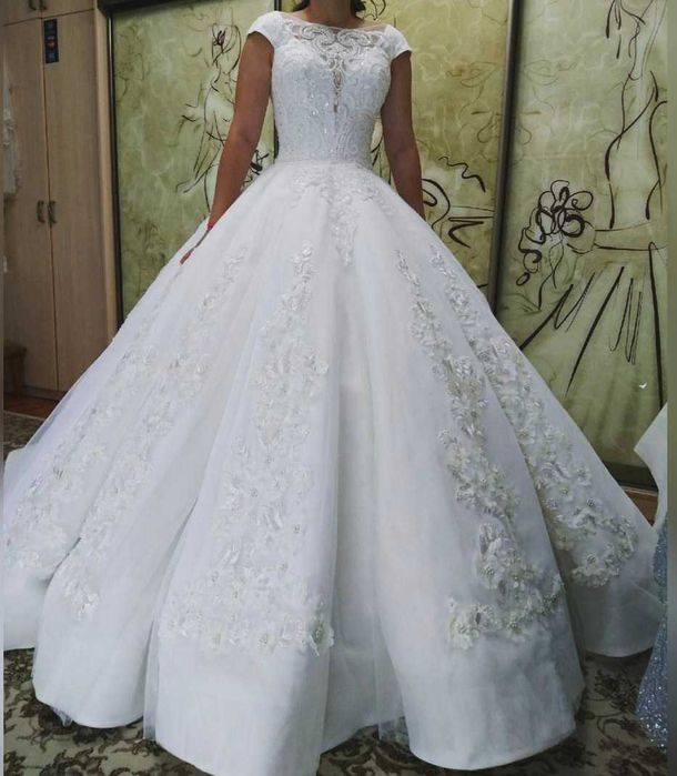 Свадебное платье. Новое