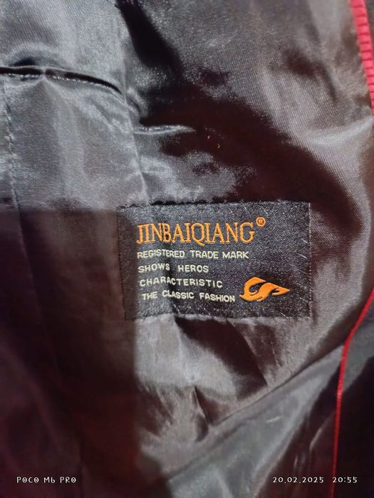 Продам 2 кастюма