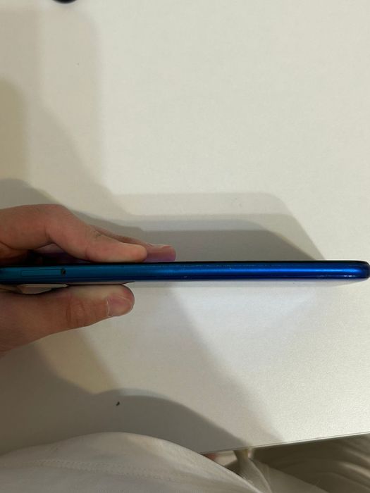 Телефон Huawei Y7