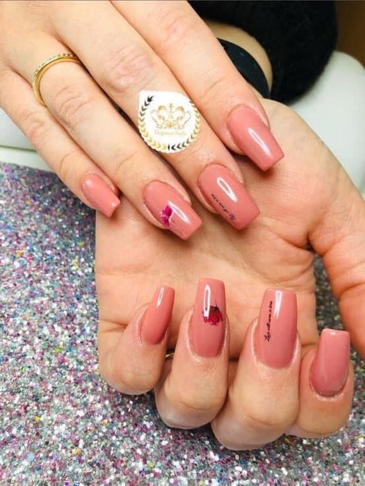 Unghii cu gel-> Boul Roșu