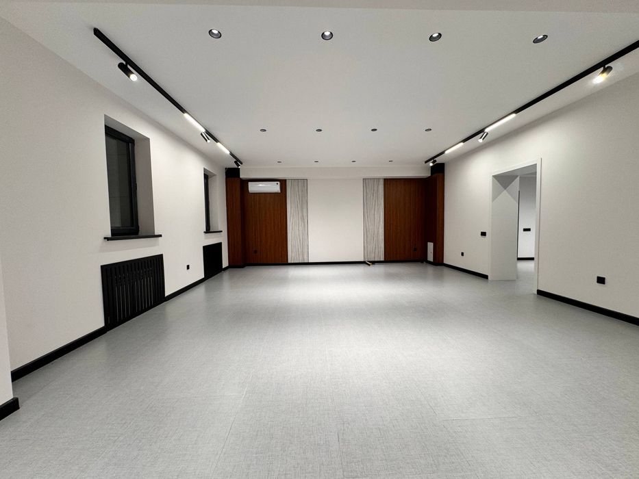 Первая линия! Нукусская! Своя!