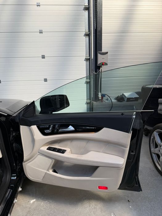 Dezmembrez Mercedes Cls Facelift 220 d , 160k km