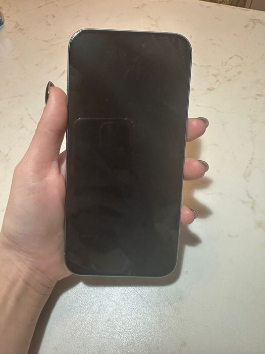 Iphone 16 Puls  verde