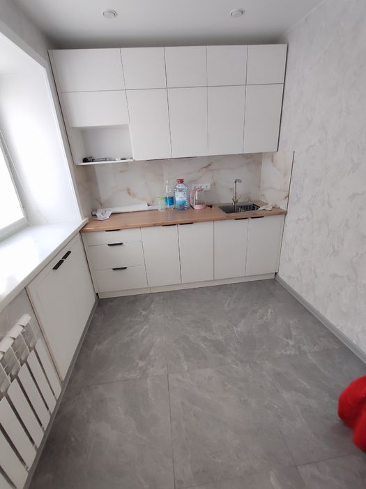 Продается 2-комн (1-52, 1 эт)