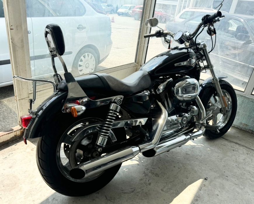 Harley Davidson XL 1200 Sportster Custom 2012 на ЧАСТИ