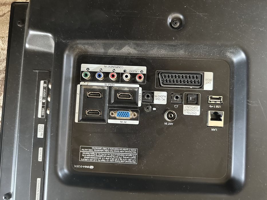 Продается телевизор самсунг плазменный