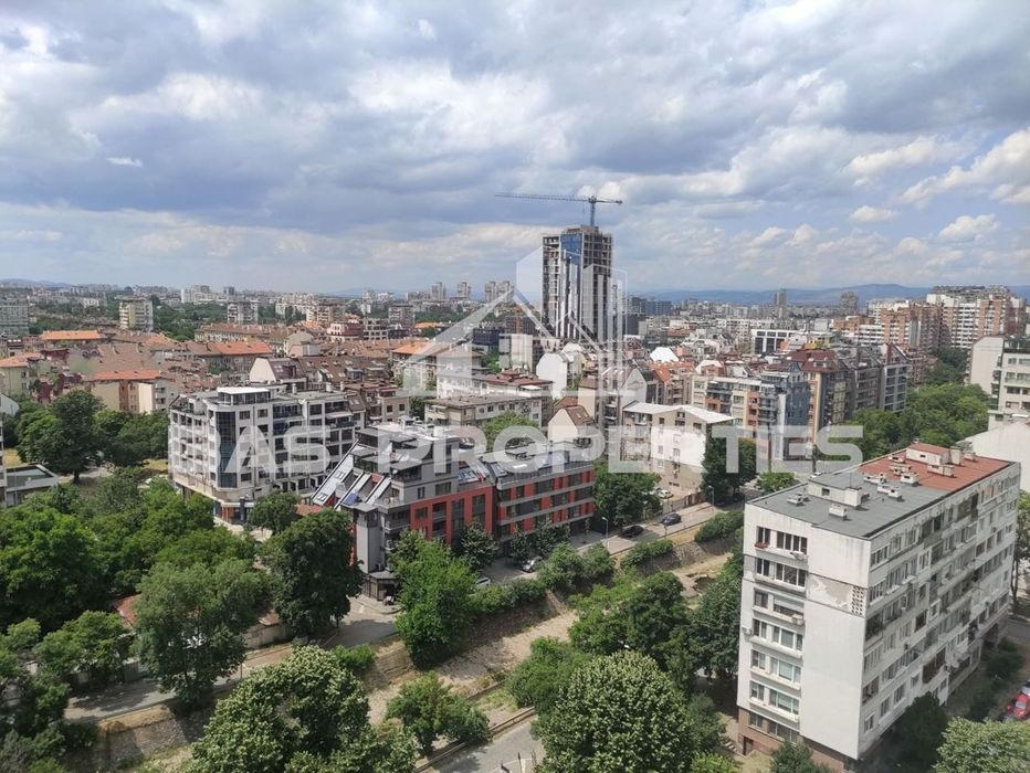 Продава се Тристаен апартамент в София, Зона Б-5 - 85 кв.м за 3495 €/кв.м - Снимка #2