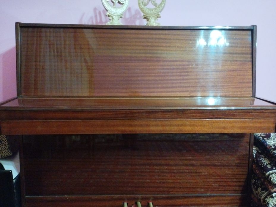 "Беларусь" pianino