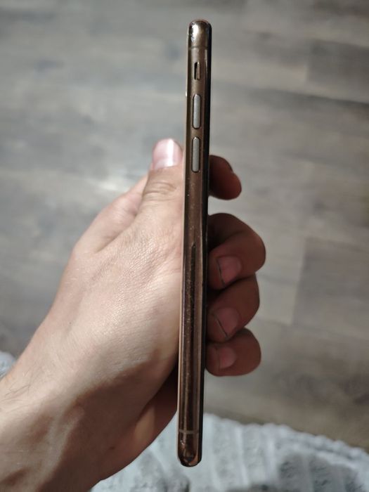 Продам iphone Xs