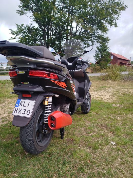 Vând Piaggio MP3 500 IE LT Sport. An 2015 Se conduce cu cat B