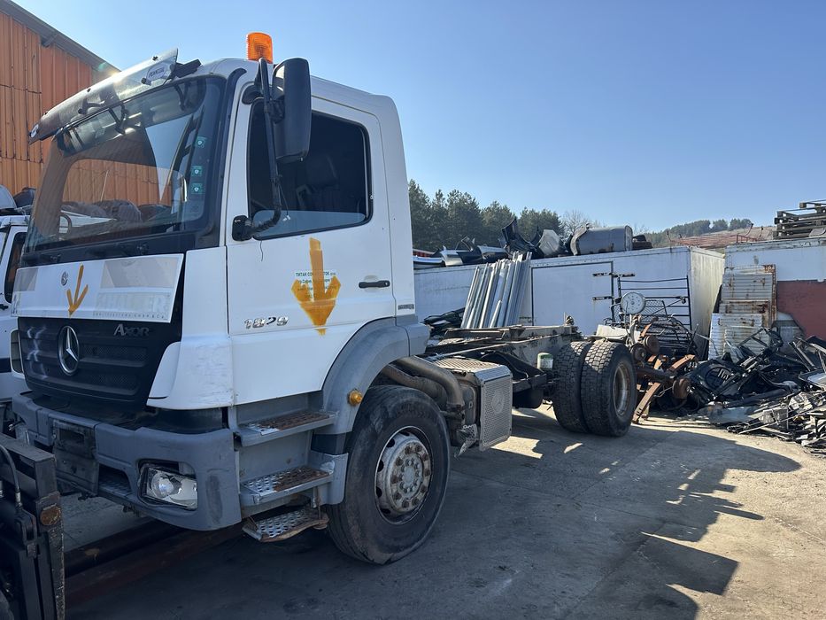 Мерцедес Аксор 1829