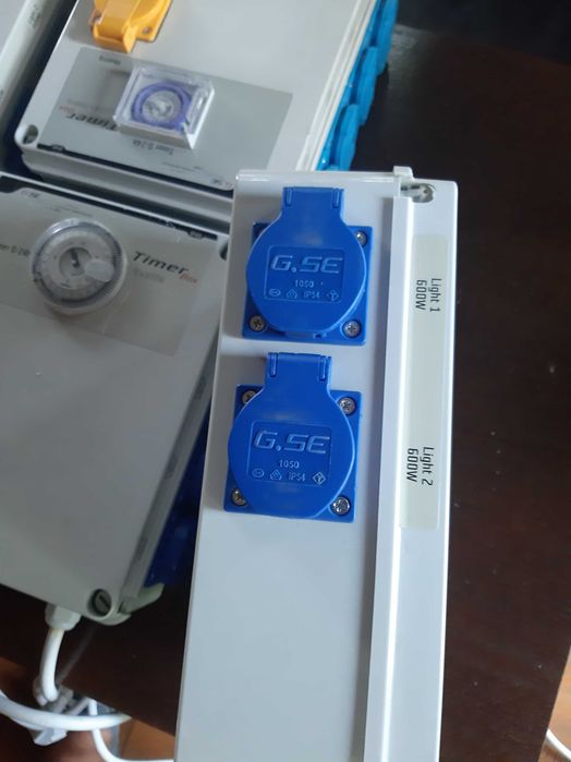 G.S.E. 4x600w + heating timer box