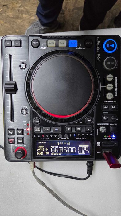 Player media și controler DJ compact DJ-Tech USOLO FX