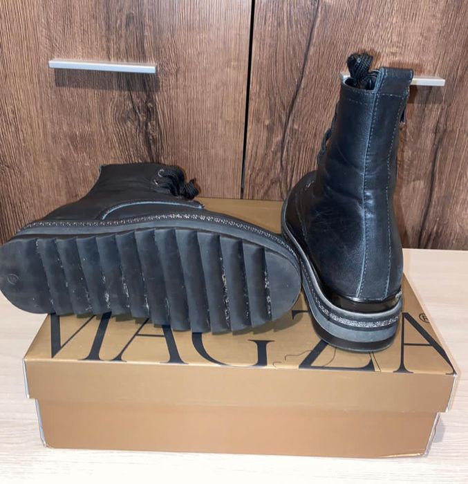 Зимние кожаные ботинки на девочку