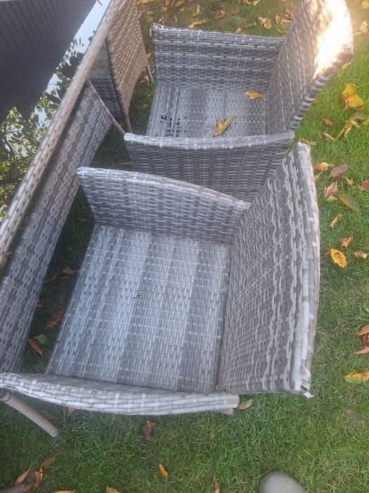 Masa cu blat din sticla +6 scaune+perne șezut (1.50×80)