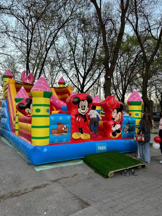 Batut arenda tuy tugʻilgan kun marosimlarga