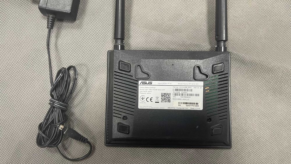 Switch Tenda,  Router ASUS