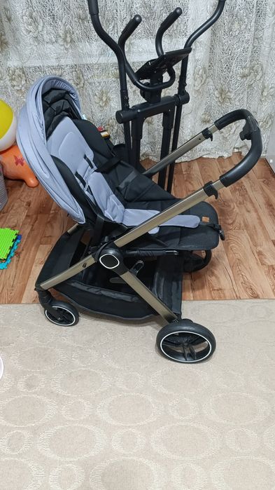 Продам коляску, 2 блока(зимний, летний)