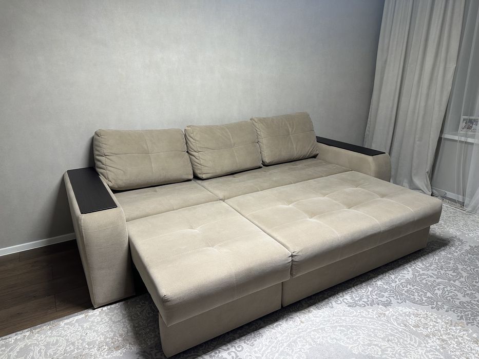 Продам диван в очень хорошем состоянии