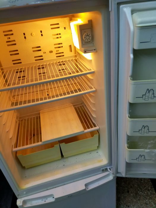 Холодильник рабочий полностью