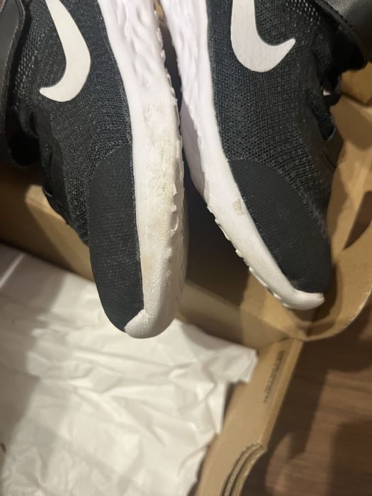 Маратонки Nike Revolution 26 номер