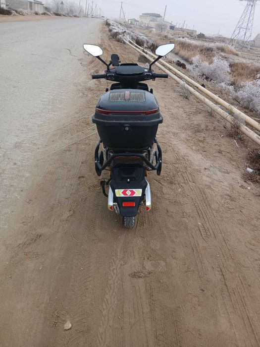 Elektr zaryadli Skuter