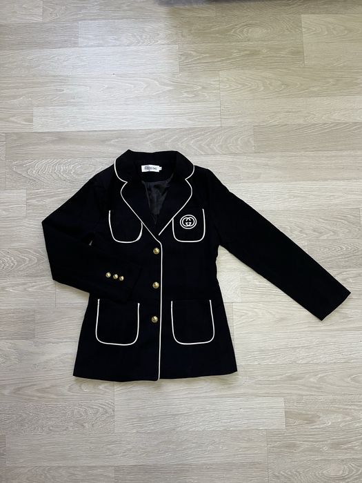 Женский пиджак размер М