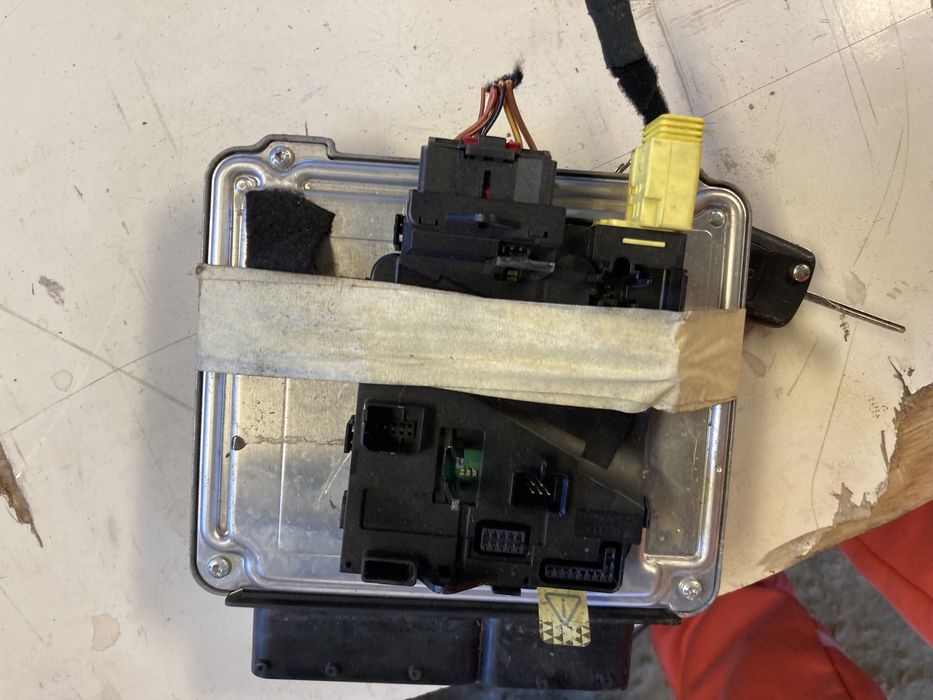 Компютър двигател Голф 5 1.4 фси 90 кс