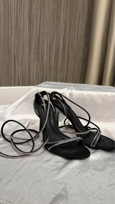 Все новые, 37 размер, от Зары