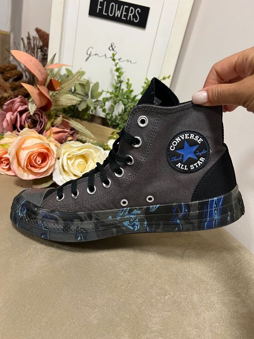 Жестоки мъжки кецове Converse