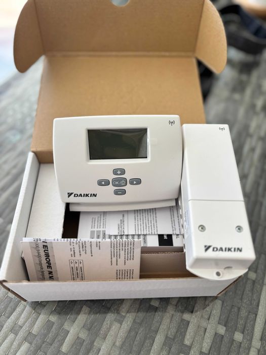 Termostat Daikin + modul wireless / controller WiFi - NOU