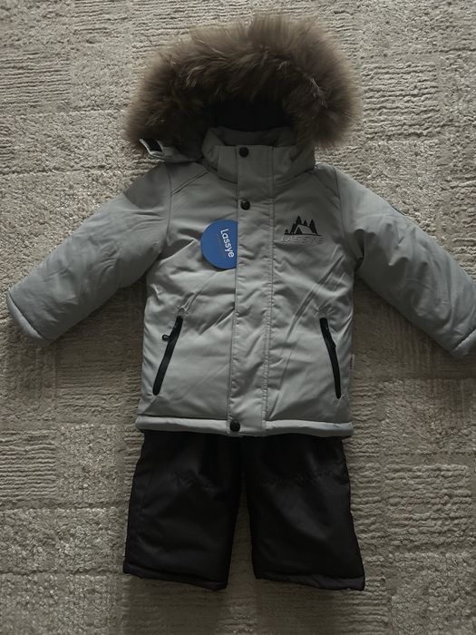 Продам комплект зимней одежды