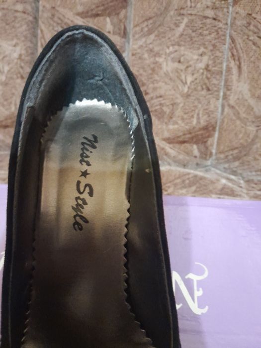 Super pantofi de ocazie,din piele.