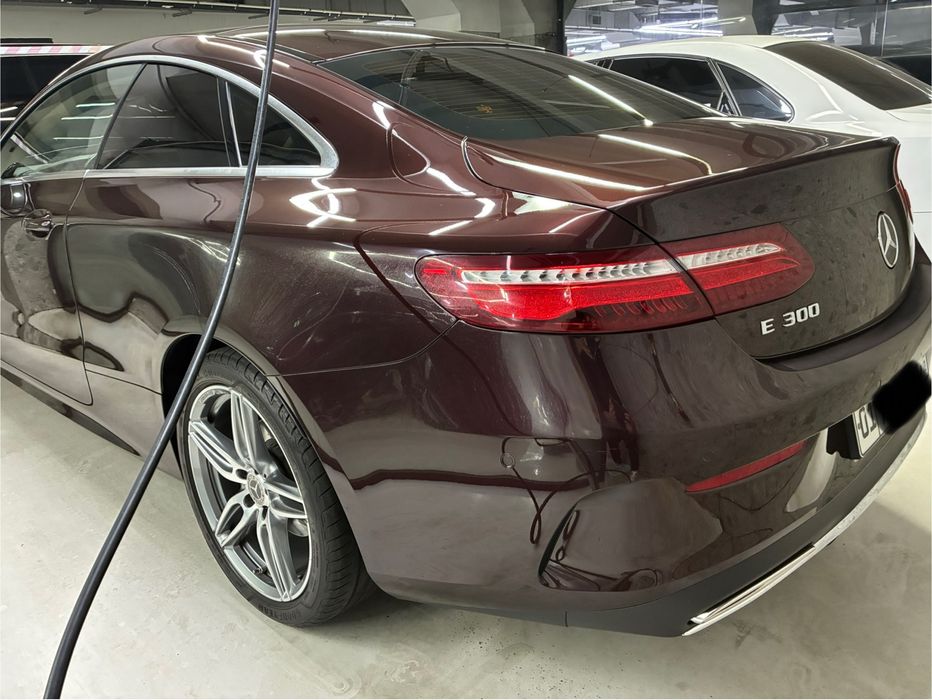 Mercedes E-class coupe 300