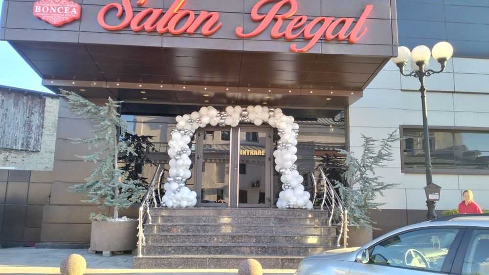 Aranjamente și decor pentru nuntă, botez, aniversari și manechine.