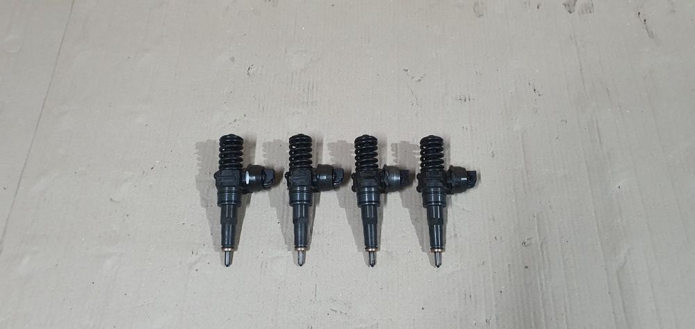 Injectoare injector 1.9 tdi 038 130 073 AG BKC BXE BLS BJB AXR golf 5