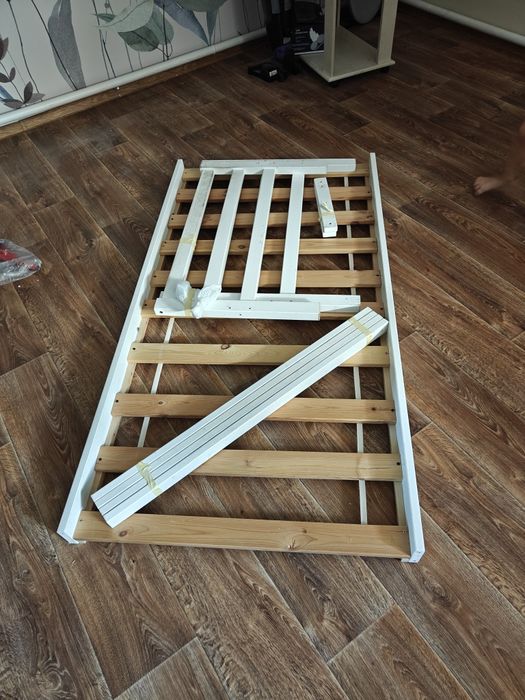 Продам детскую кровать