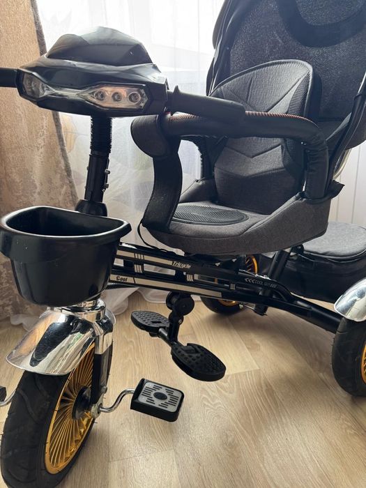 Продам велосипед с ручкой