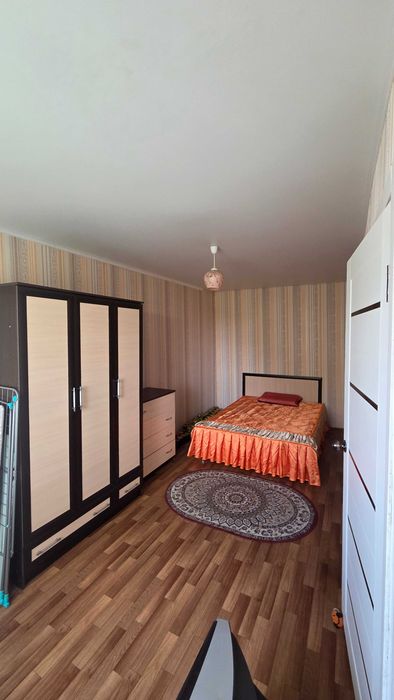 2 комн квартира район Зорьки