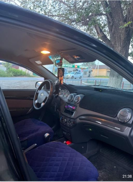 Автомобиль Chevrolet Nexia