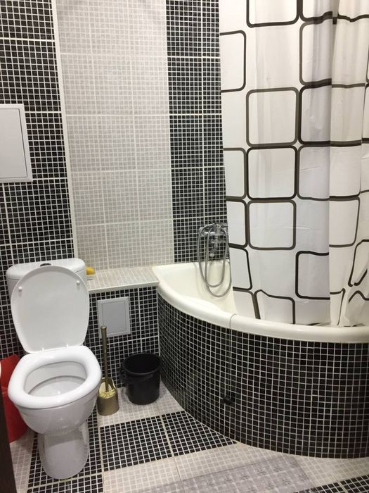 Своя! Сдается 1 в 2 в центре напротив Piramit tower