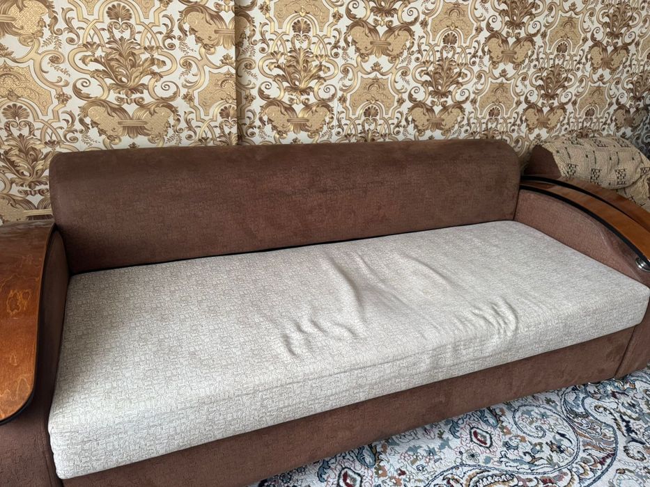 Продам диван с креслом