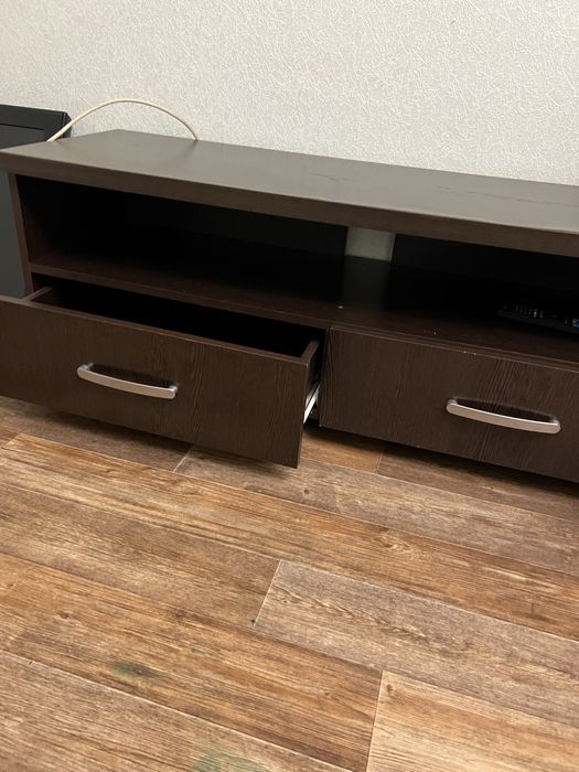 Тумба под телевизор