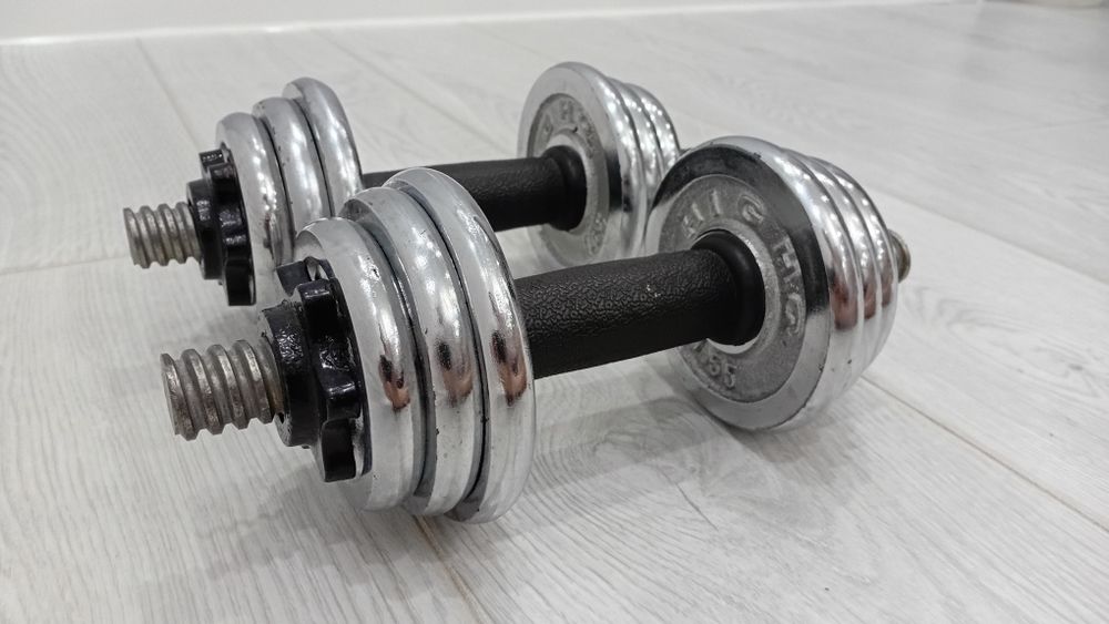 Продам регулируемые хромированные гантели