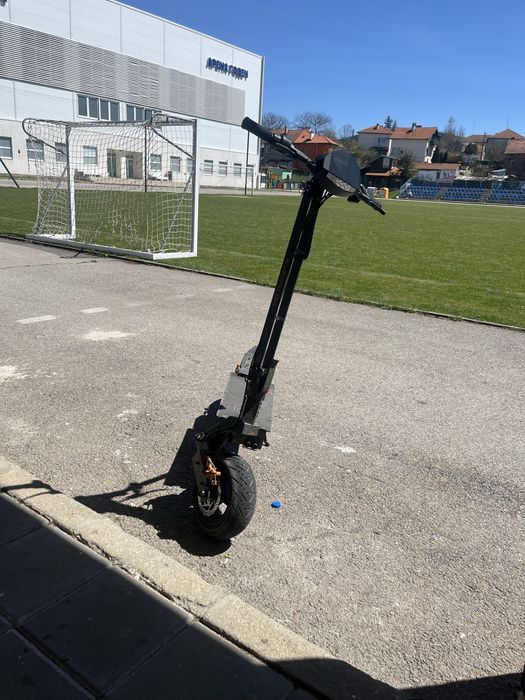 Елктрическа тротинетка g4 (спешно)!!